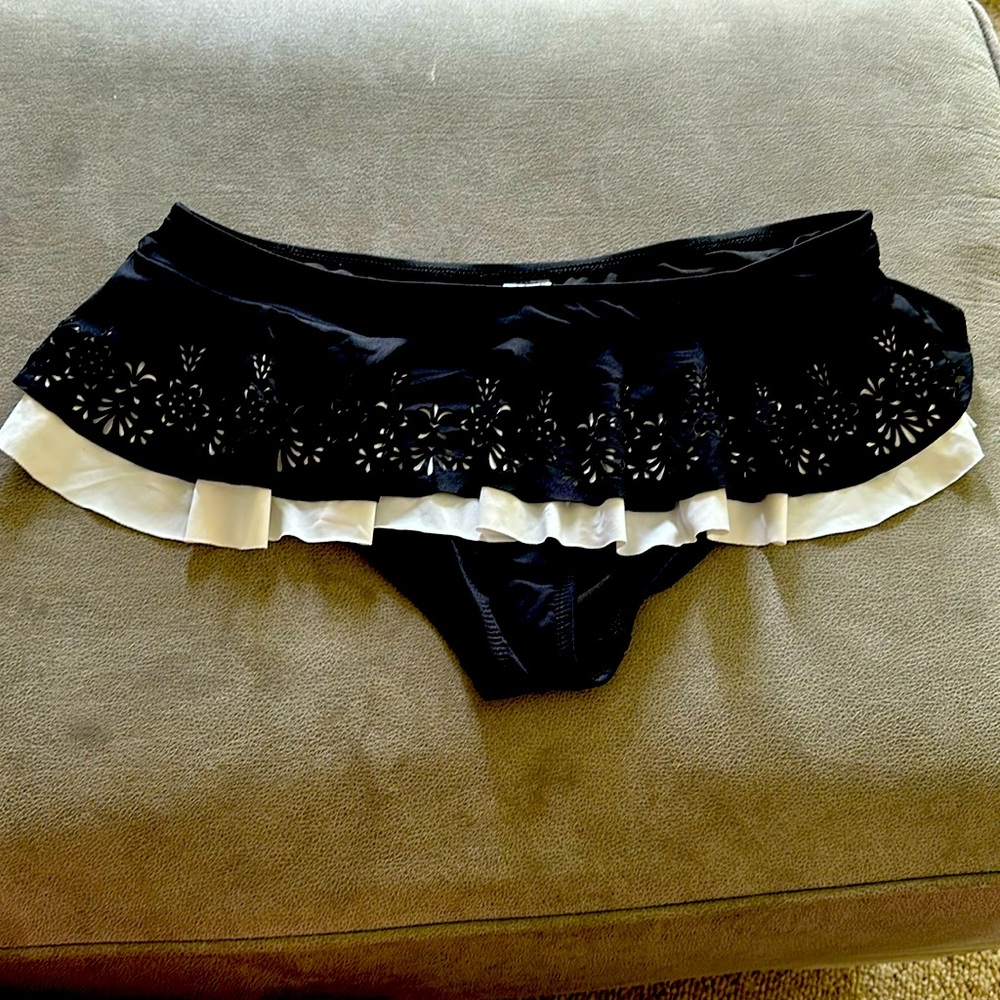 Size 10 Bikini bottoms